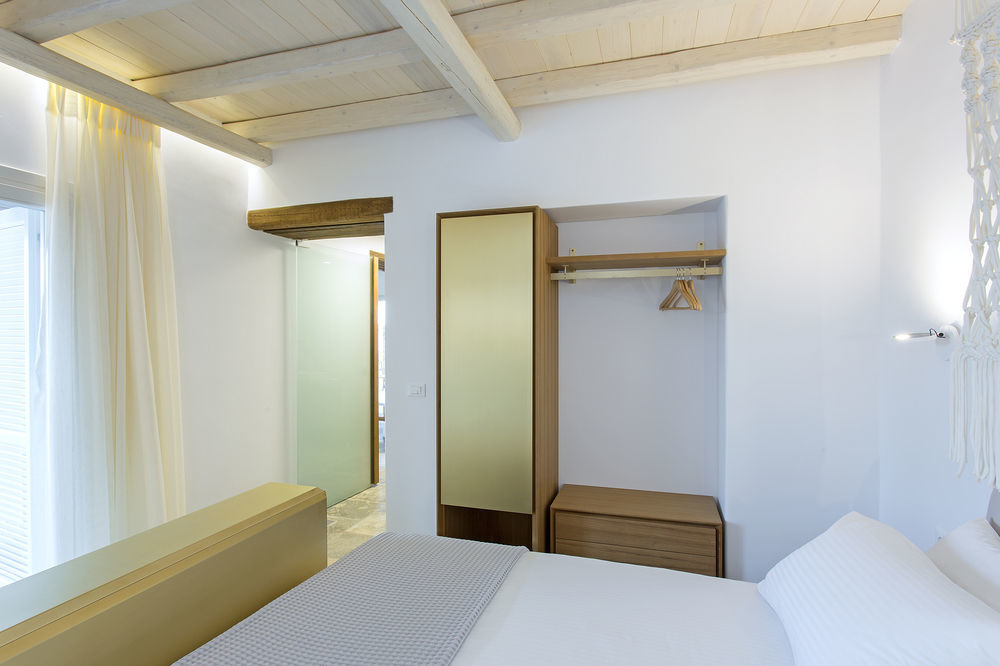 Far Out Hotel & Spa Mylopotas Exterior photo